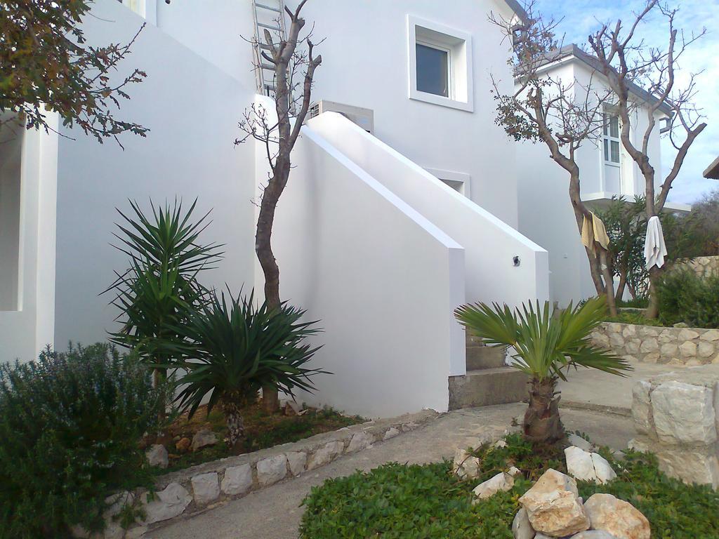 Apartments Silva Novaglia Esterno foto